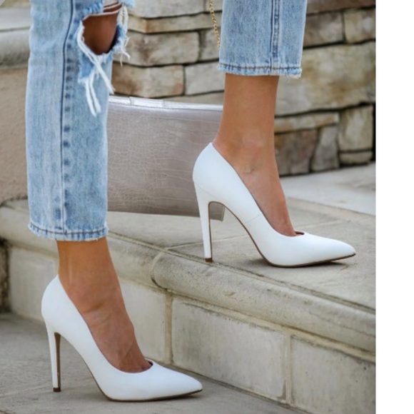 ⚡️Charming White Pumps - Picture 3 of 8